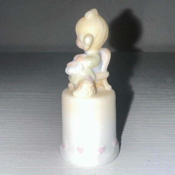 ❗️5 for $10❗️ Vintage “Mother Sew Dear” Porcelain Thimble - Picture 2 of 6